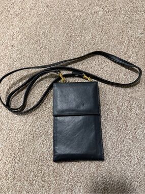 Vtg NWOT Macro Bag Black Cowhide Leather Crossbody Wallet with Adjustable Strap